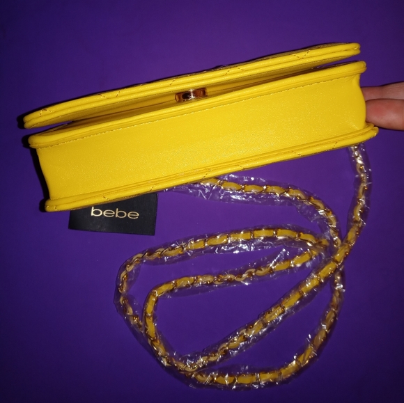 🆕Bebe | Sophia Quilted Crossbody Purse w/ Gold Chain Strap Tuscan Sun Yellow - Picture 11 of 12